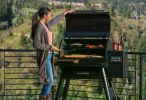 Grills Ironwood 885 Electric Wood Pellet Grill and Smoker with WiFi and App Connectivity